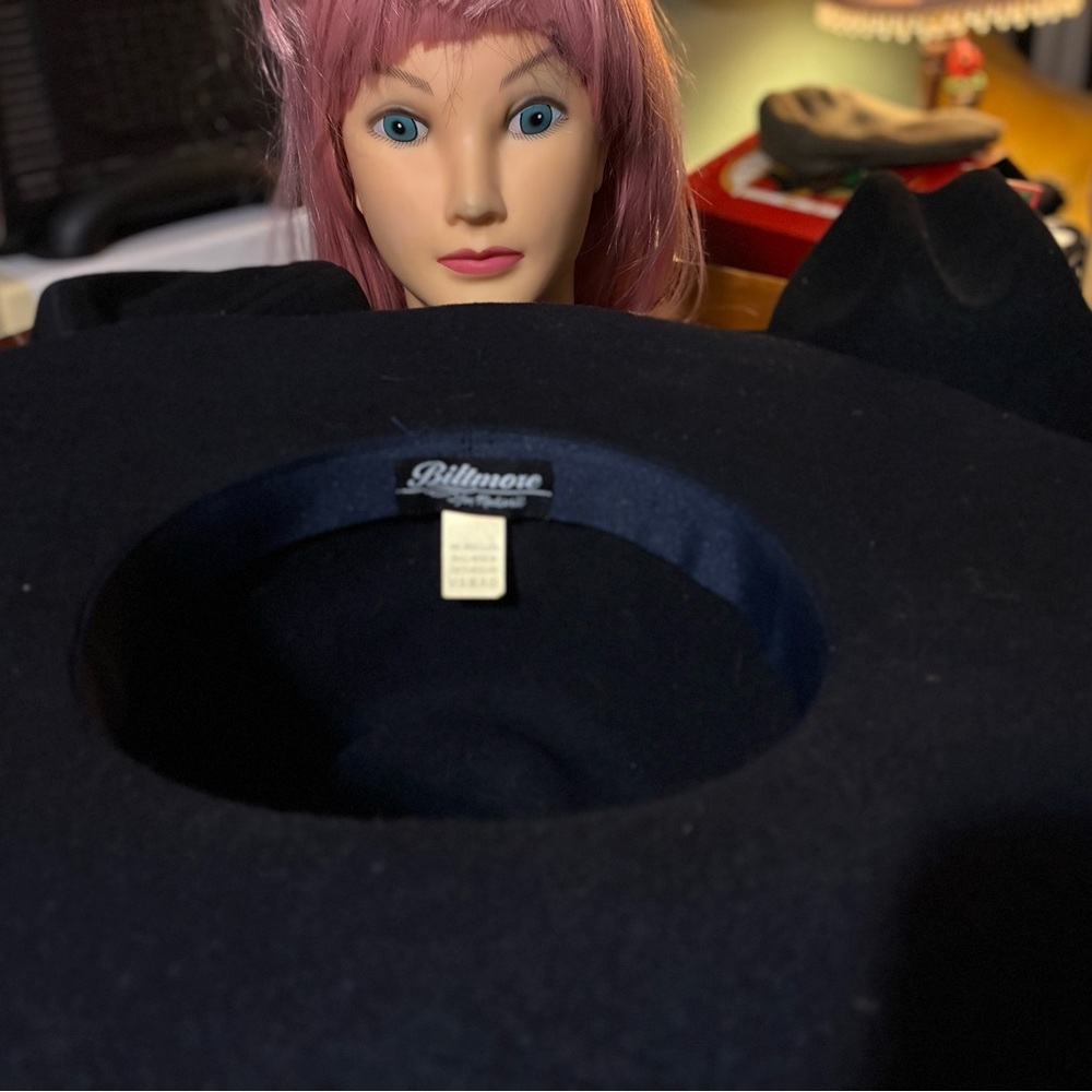 Navy wool Fedora by Biltmore for Made-well-Small/Med. EUC - Picture 7 of 7